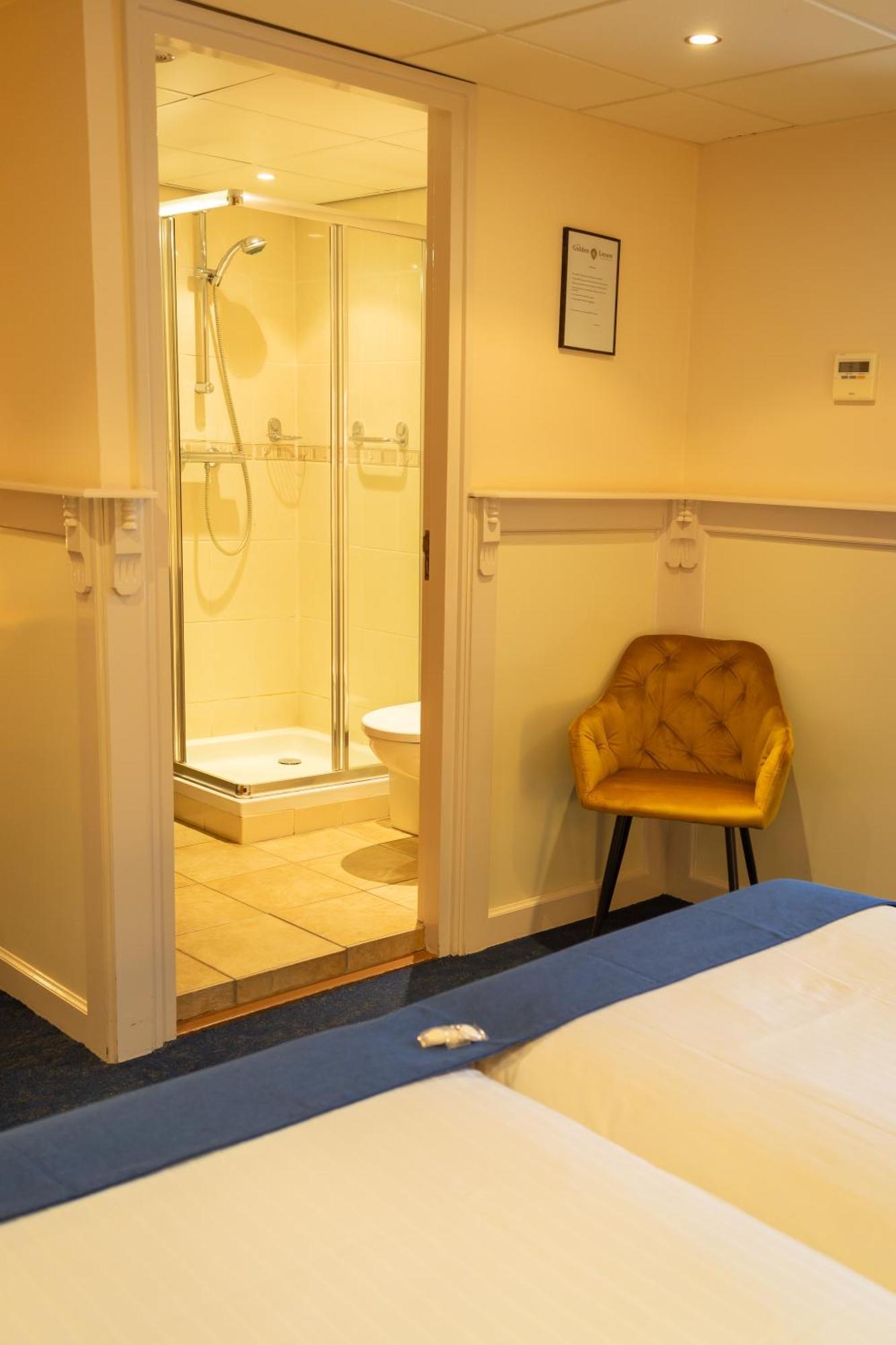 וורקום Hotel De Gulden Leeuw מראה חיצוני תמונה