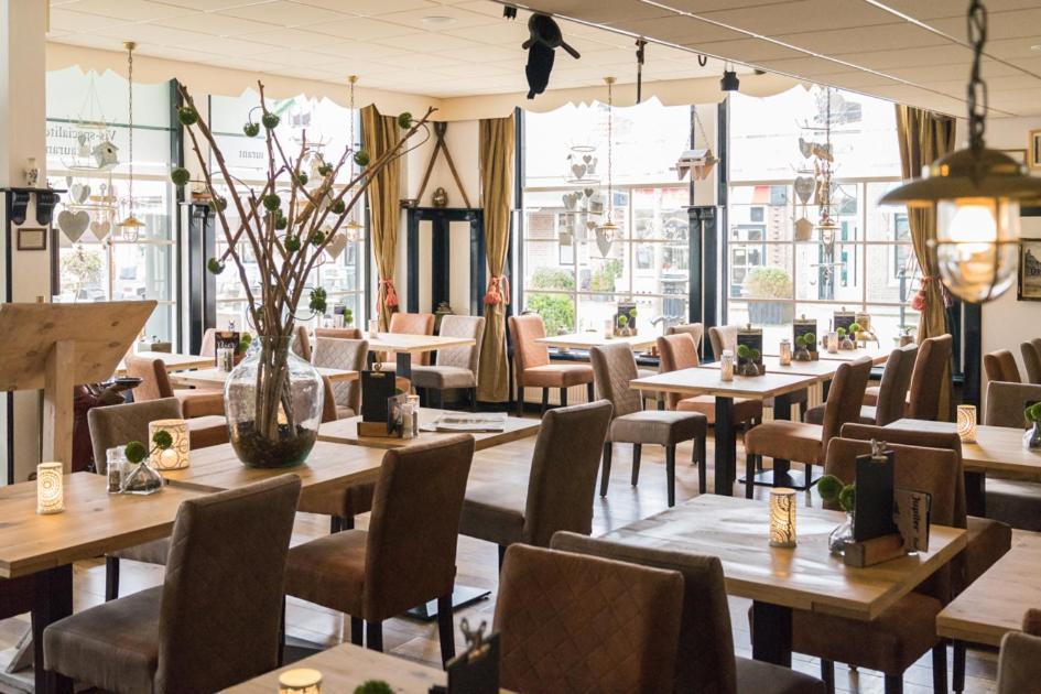 וורקום Hotel De Gulden Leeuw מראה חיצוני תמונה